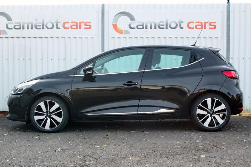 RENAULT CLIO 1.5 DYNAMIQUE S M-NAV DCI 2014