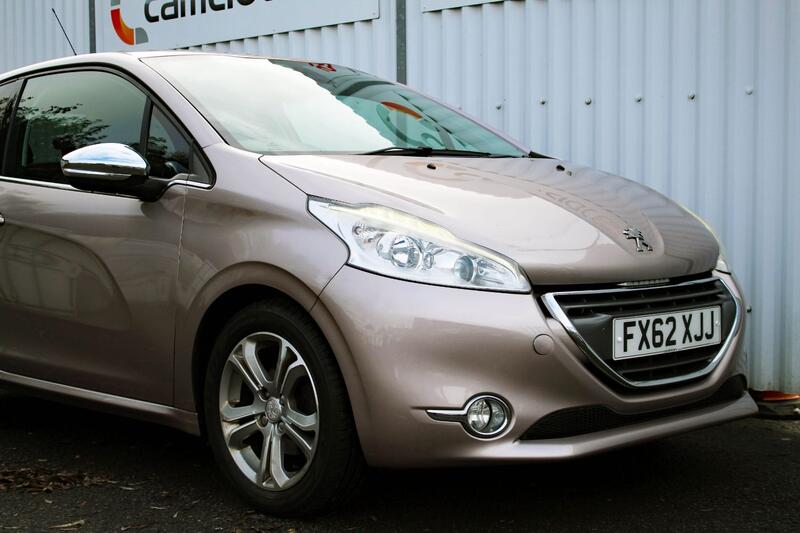 PEUGEOT 208 1.2 ALLURE 2012