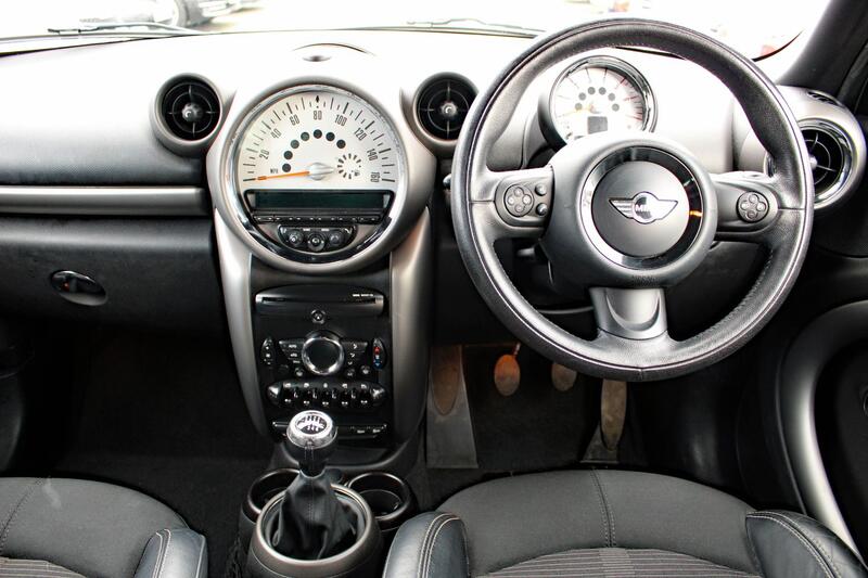 MINI COUNTRYMAN 1.6 Cooper D Countryman 2012