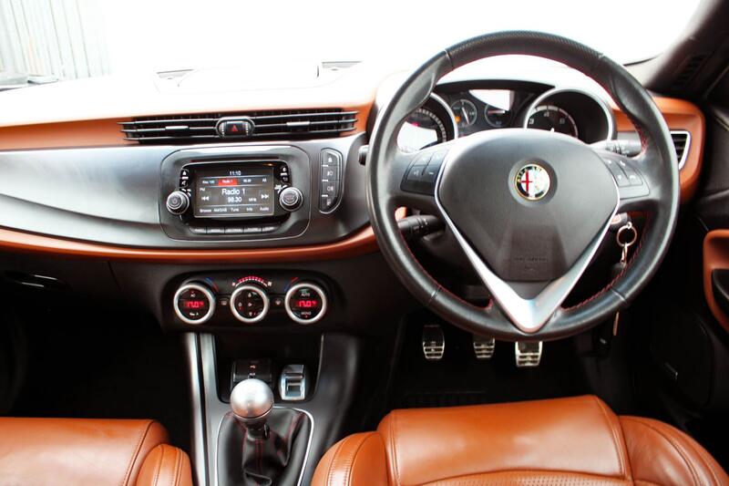 ALFA ROMEO GIULIETTA 1.6 Giulietta 1.6 Jtdm-2 105 Bhp Exclusive 2014