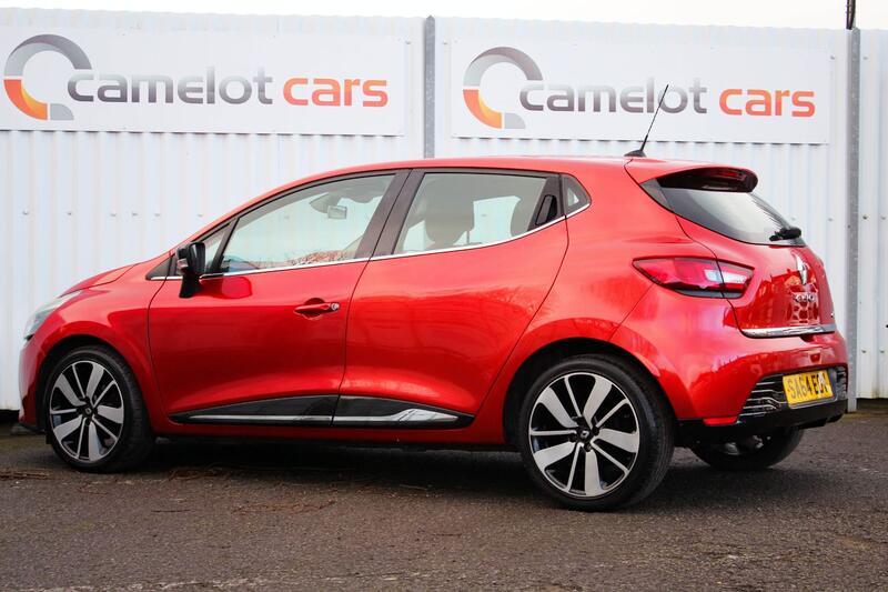 RENAULT CLIO 1.5 Dynamique S MediaNav dCi 90 Stop & Start 2014