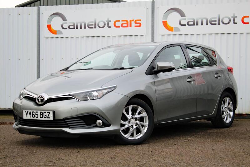 TOYOTA AURIS 1.6 D-4D Business Edition  2015