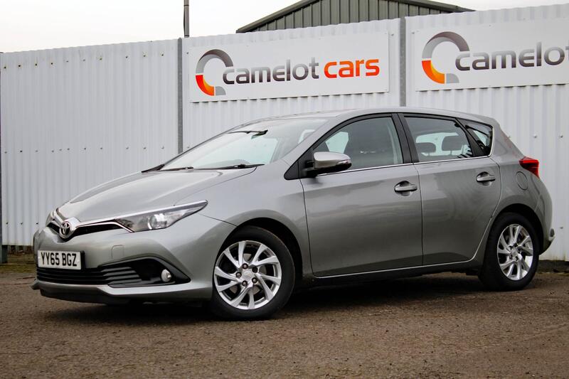 TOYOTA AURIS 1.6 D-4D Business Edition  2015