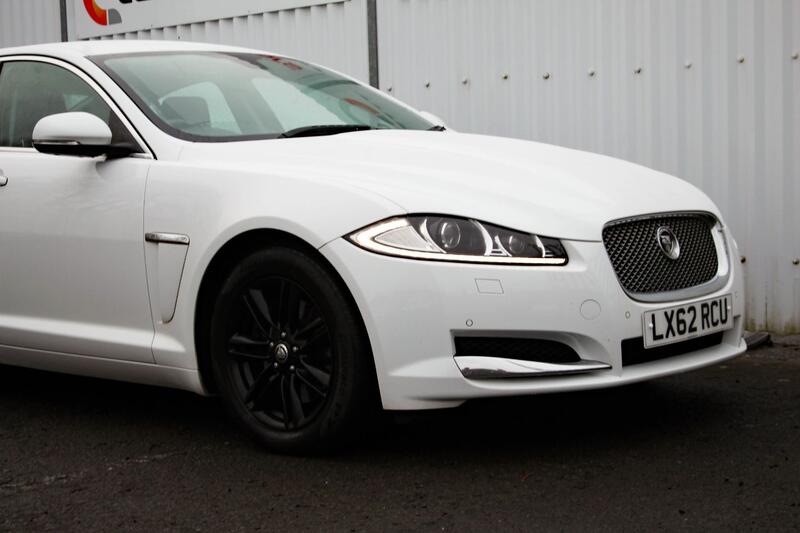 JAGUAR XF 3.0 d V6 Luxury  2012