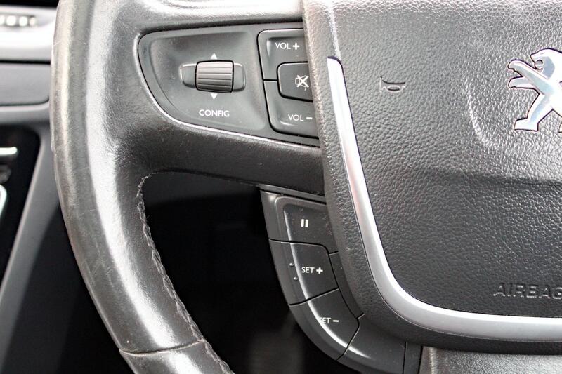 PEUGEOT 508 2.0 HDi Active  2012