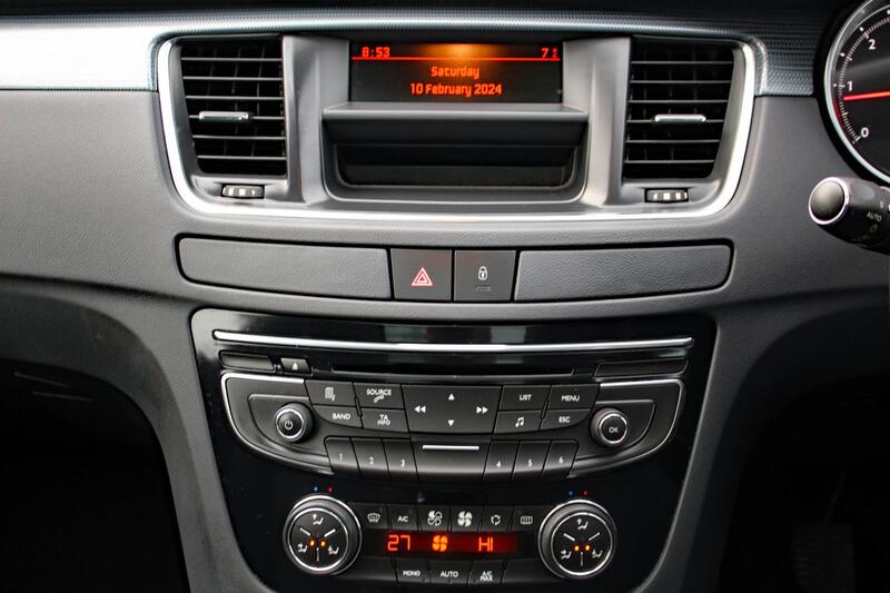 PEUGEOT 508 2.0 HDi Active  2012