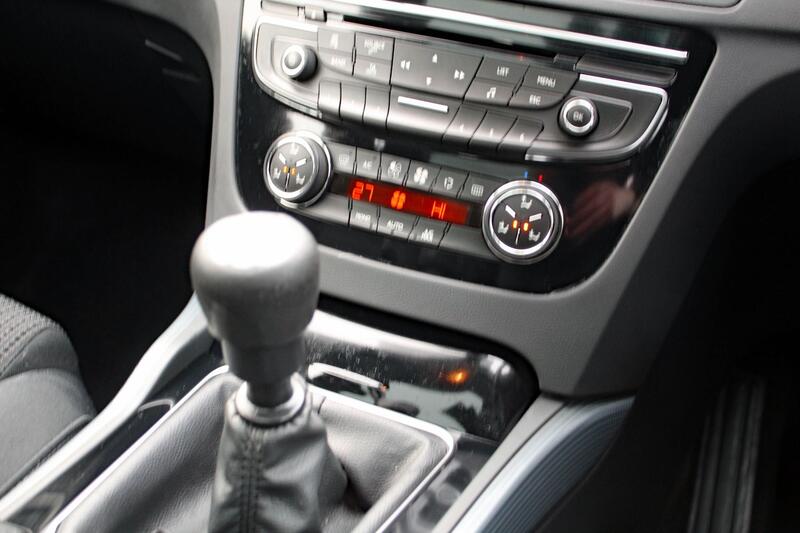 PEUGEOT 508 2.0 HDi Active  2012