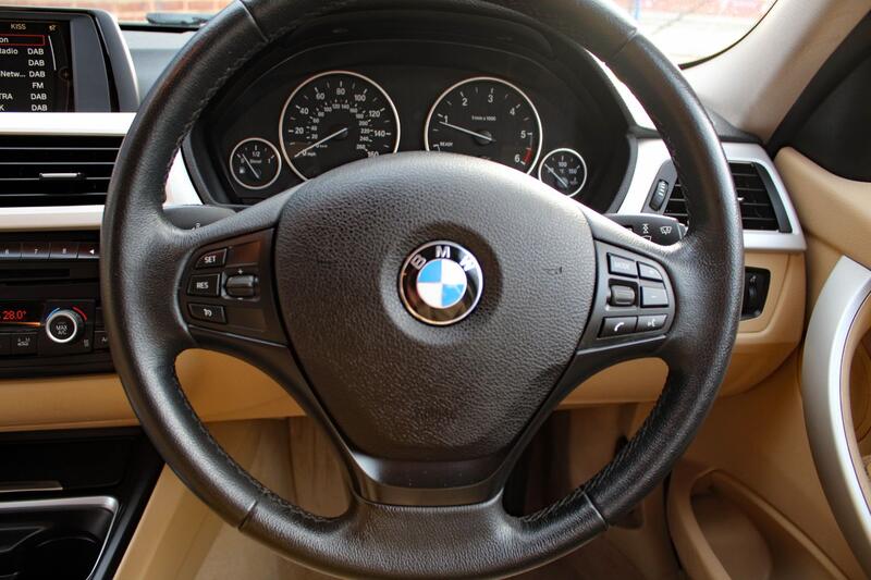 BMW 3 SERIES 2.0 318d SE Saloon 2014