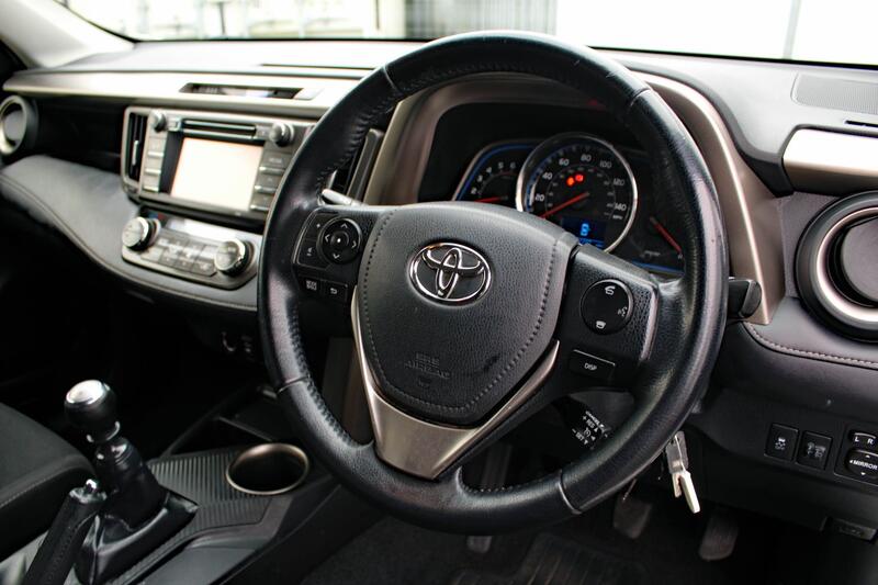 TOYOTA RAV4 2.2 D-4D Icon  2013