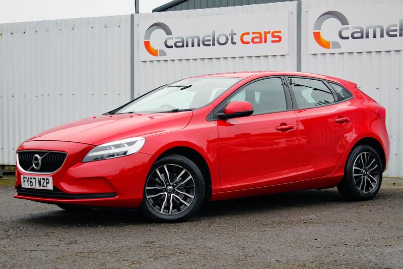 VOLVO V40 2.0 Momentum T2 2017