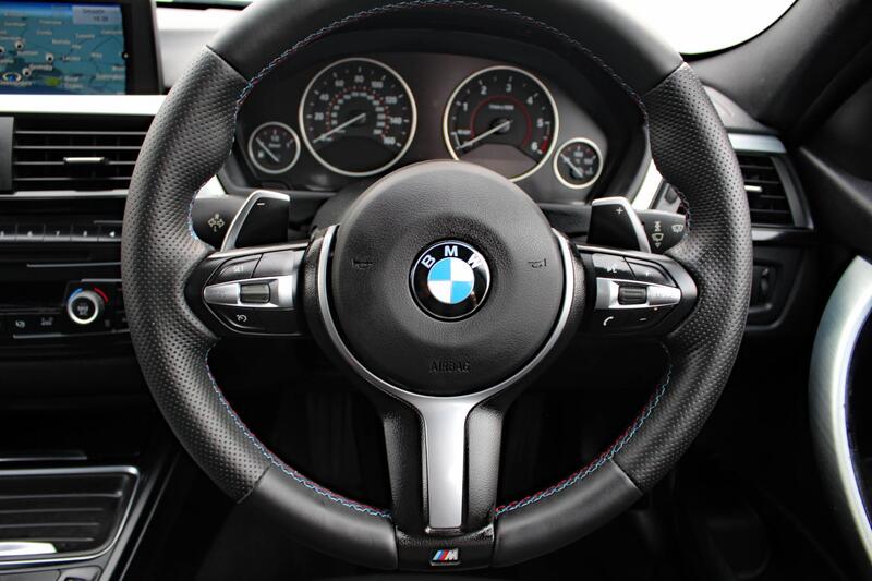 BMW 3 SERIES 3.0 330d M Sport Touring 2014