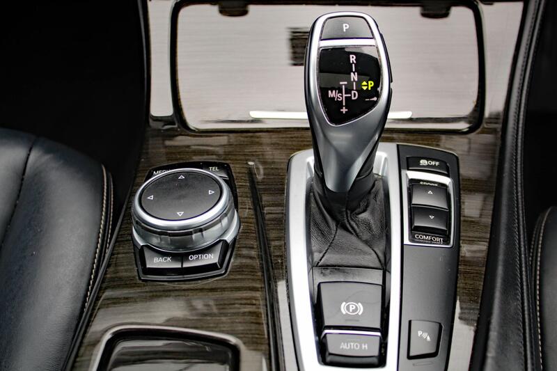 BMW 5 SERIES 2.0 525d Luxury Saloon 2015