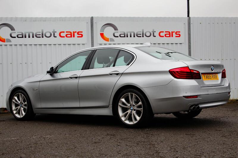 BMW 5 SERIES 2.0 525d Luxury Saloon 2015
