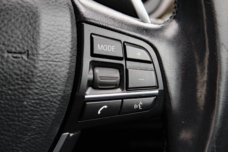 BMW 5 SERIES 2.0 525d Luxury Saloon 2015