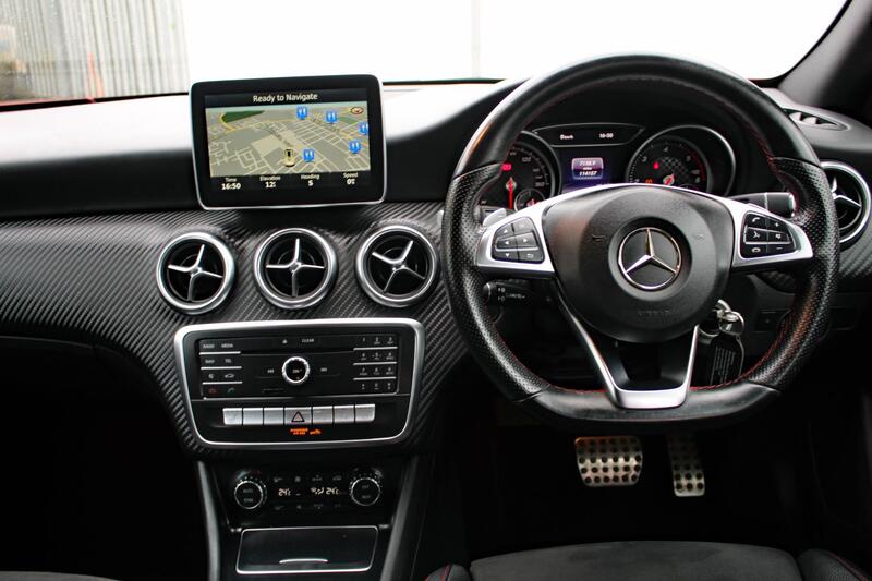 MERCEDES-BENZ A CLASS 2.1 A200d AMG Line 2015