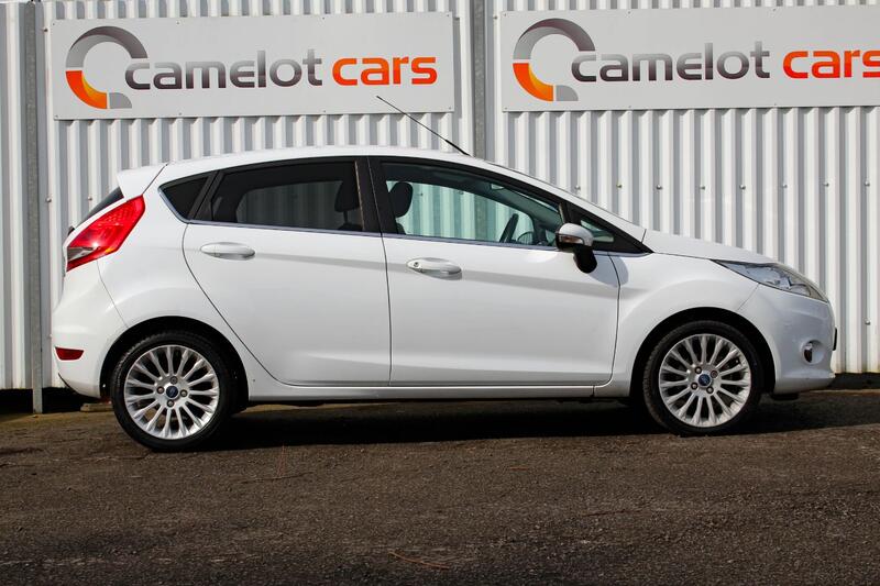 FORD FIESTA 1.4 Titanium 2012