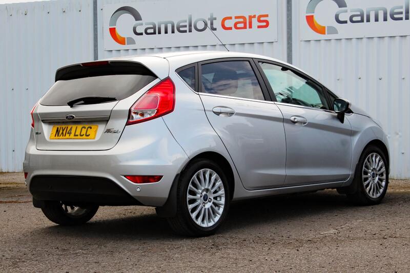 FORD FIESTA 1.0 T EcoBoost Titanium 2014