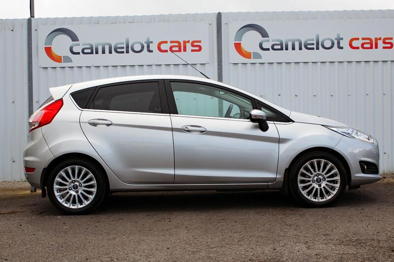 FORD FIESTA 1.0 T EcoBoost Titanium 2014