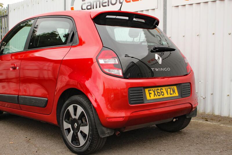 RENAULT TWINGO 1.0 Play SCe 70 2016