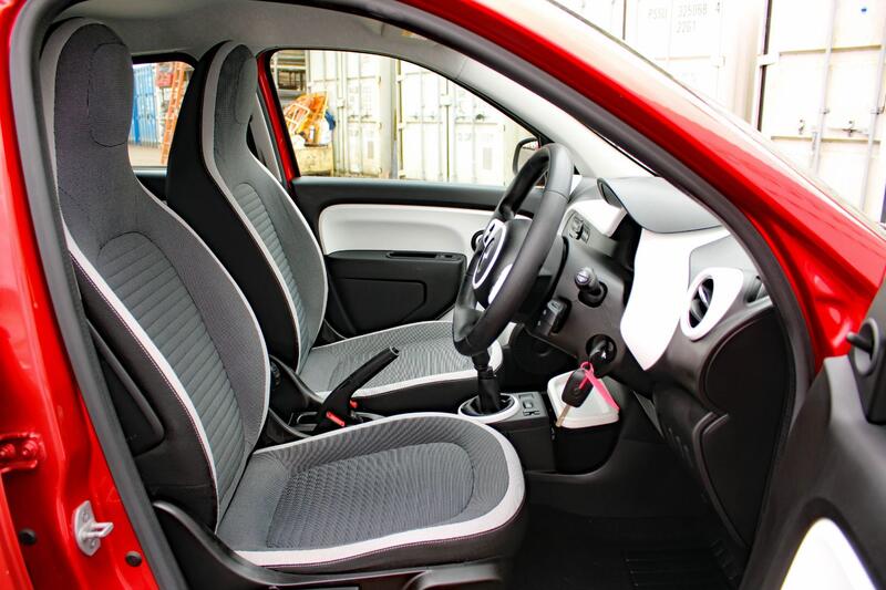 RENAULT TWINGO 1.0 Play SCe 70 2016