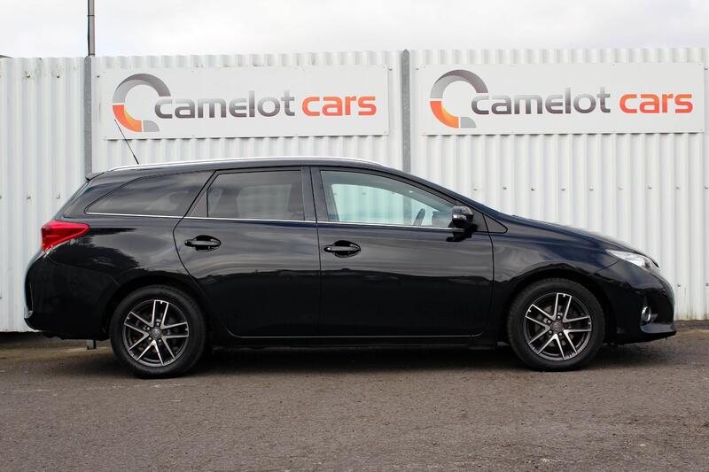TOYOTA AURIS 1.6 V-Matic Icon+ 2015