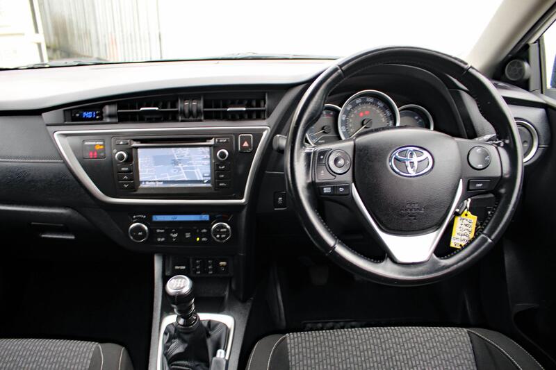 TOYOTA AURIS 1.4 D-4D Icon Plus 2014
