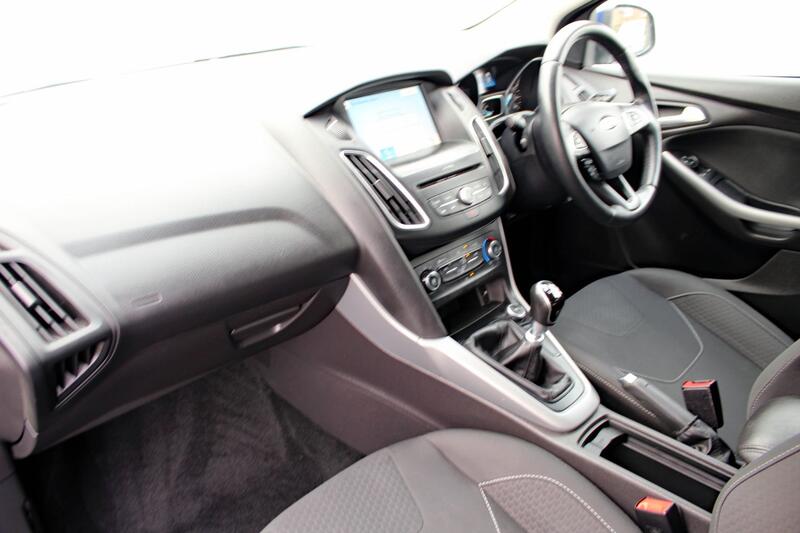 FORD FOCUS 1.0 T EcoBoost Zetec Edition 2018