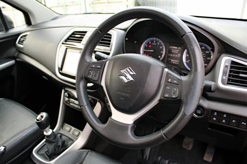 SUZUKI SX4 S-CROSS 1.4 Boosterjet SZ5 2017