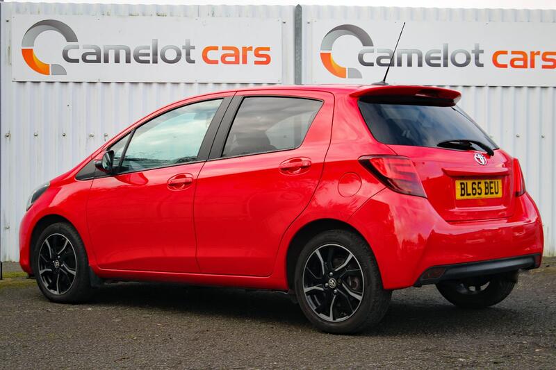 TOYOTA YARIS 1.3 Dual VVT-i Sport 2015