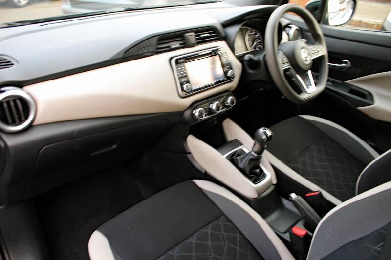 NISSAN MICRA 0.9 IG-T Acenta 2017