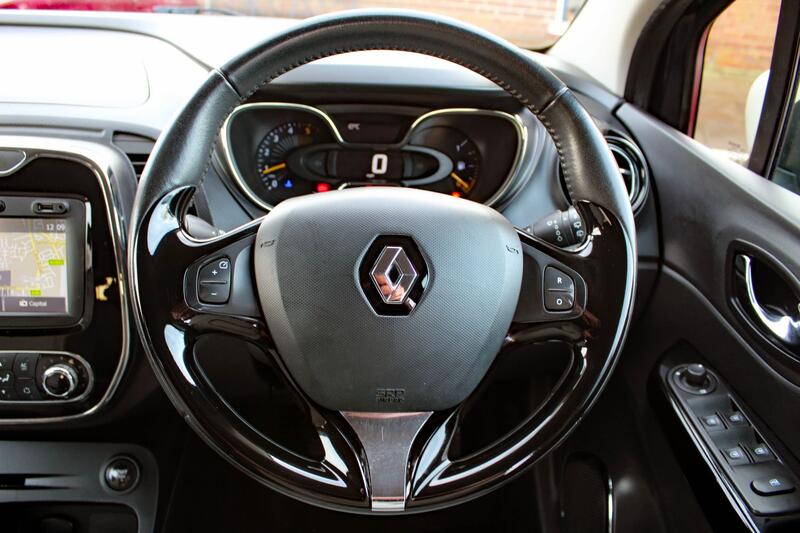 RENAULT CAPTUR 1.5 Dynamique S MediaNav dCi 90 Stop & Start 2015