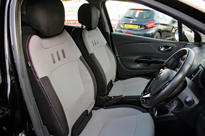 RENAULT CAPTUR 1.5 Dynamique S MediaNav dCi 90 Stop & Start 2015