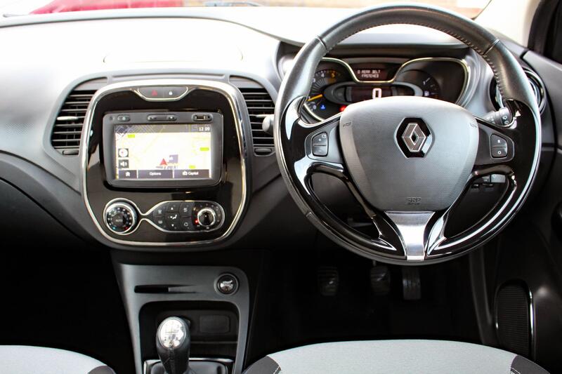 RENAULT CAPTUR 1.5 Dynamique S MediaNav dCi 90 Stop & Start 2015