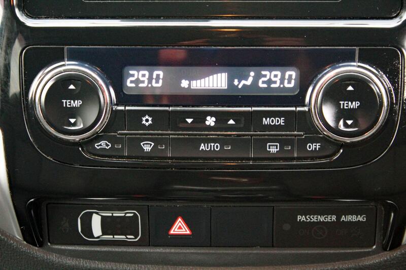 MITSUBISHI L200 2.4 DI-D DC Titan 2015