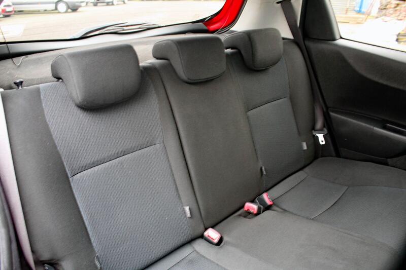 TOYOTA YARIS 1.5 VVT-h Icon Plus 2014