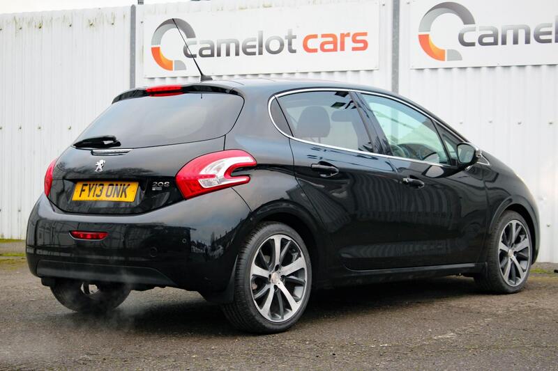 PEUGEOT 208 1.6 e-HDi Feline 2013