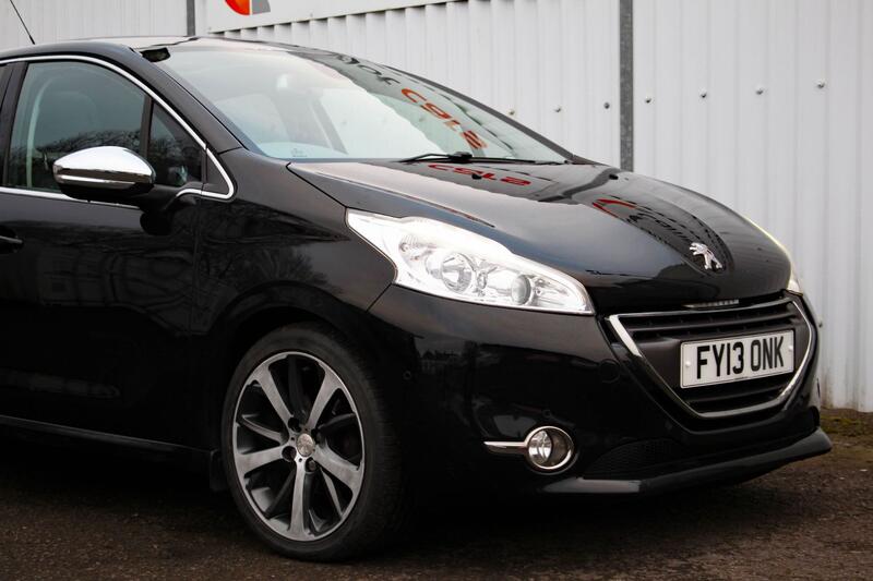 PEUGEOT 208 1.6 e-HDi Feline 2013