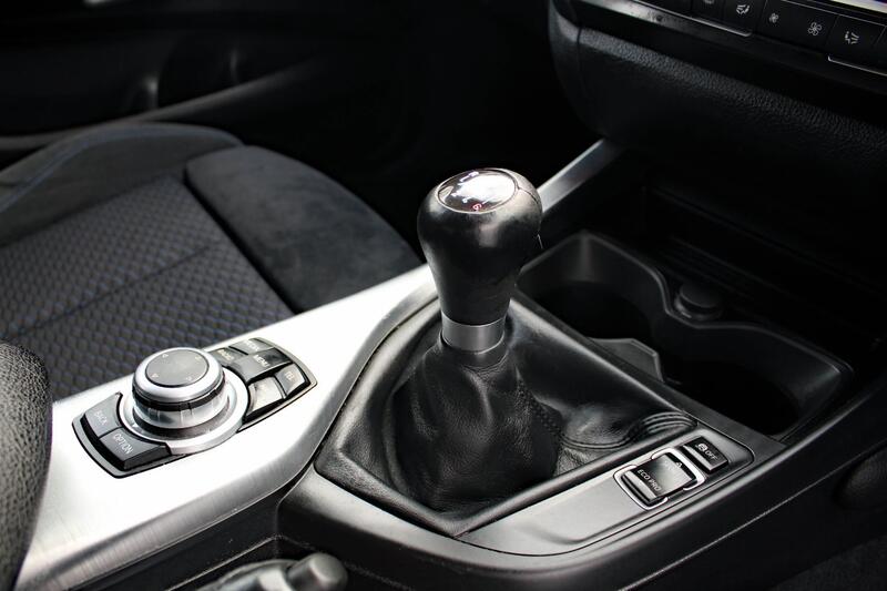 BMW 1 SERIES 2.0 120d M Sport 5 door 2012