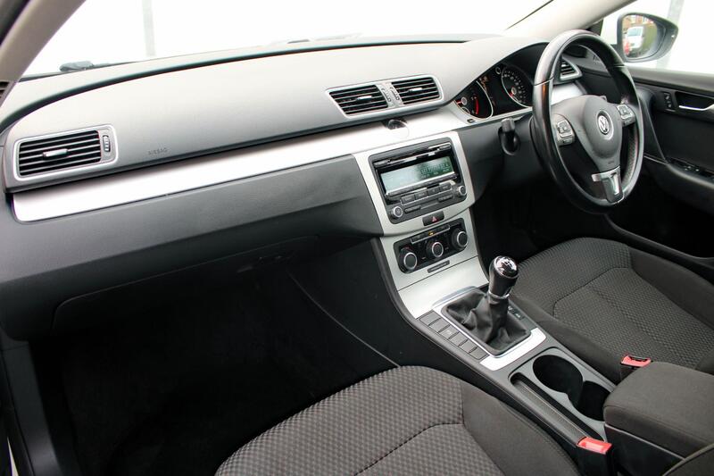 VOLKSWAGEN PASSAT 2.0 TDI BlueMotion Tech R-Line 2013