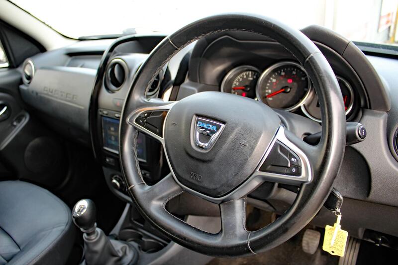 DACIA DUSTER 1.2 SE Summit TCe 125 4x2 2017