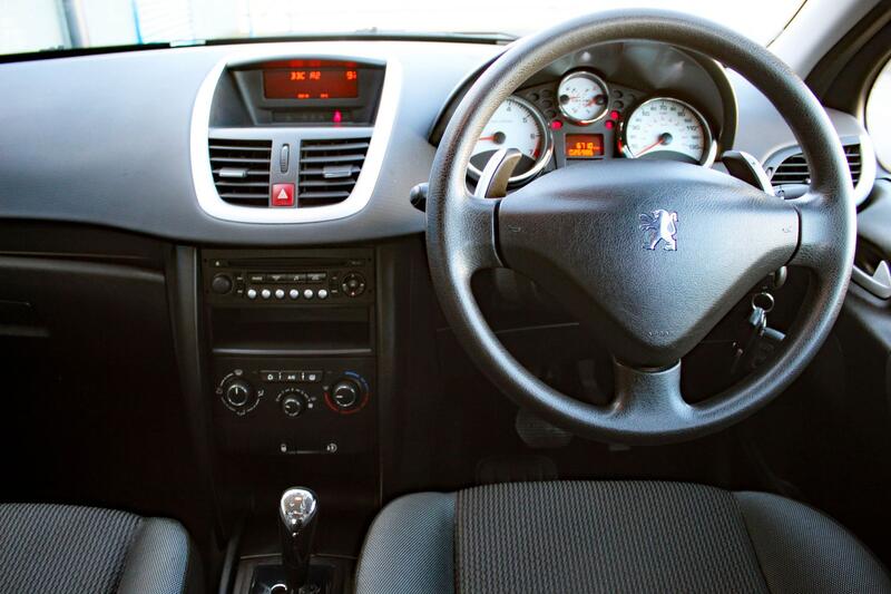 PEUGEOT 207 1.4 16V S 2010