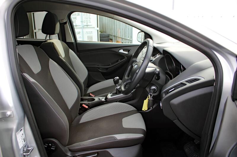 FORD FOCUS 1.0 T EcoBoost Zetec 2014