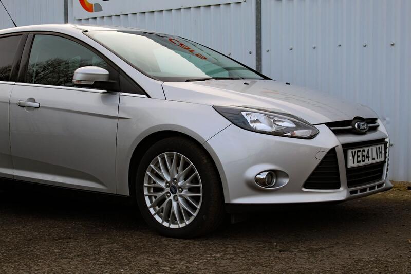 FORD FOCUS 1.0 T EcoBoost Zetec 2014
