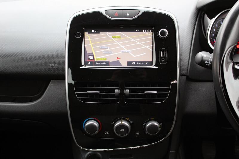 RENAULT CLIO 1.2 Dynamique Nav 1.2 16V 75 2016