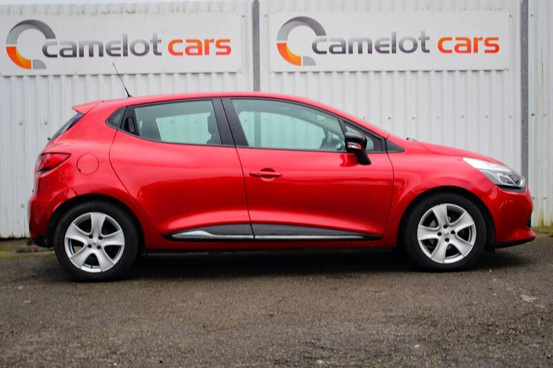 RENAULT CLIO 1.2 Dynamique Nav 1.2 16V 75 2016
