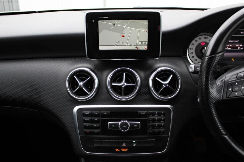 MERCEDES-BENZ A CLASS 2.1 A200d Sport 2015