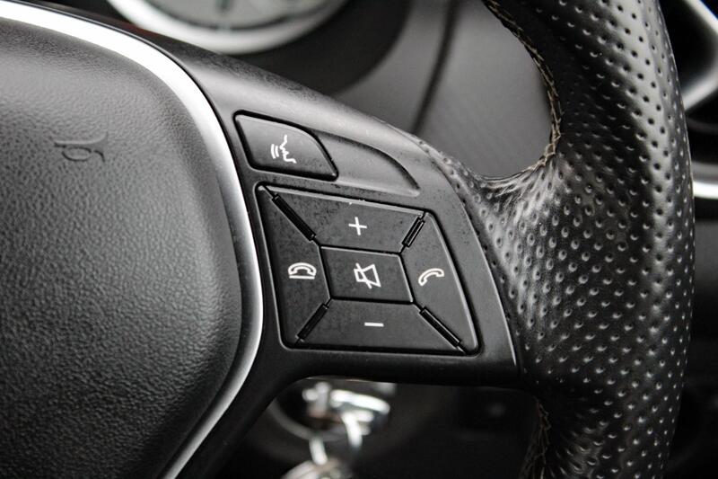 MERCEDES-BENZ A CLASS 2.1 A200d Sport 2015
