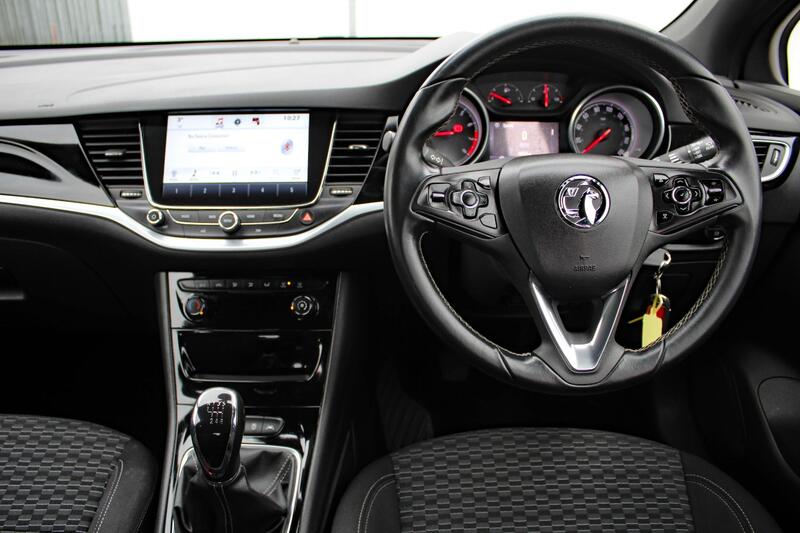 VAUXHALL ASTRA 1.6 i Turbo SRi Nav 2016