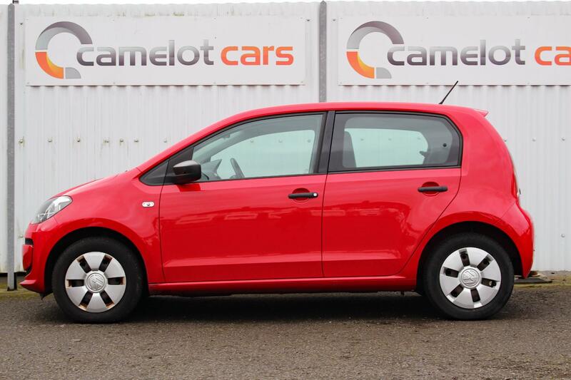 VOLKSWAGEN UP 1.0 Take up! 2014