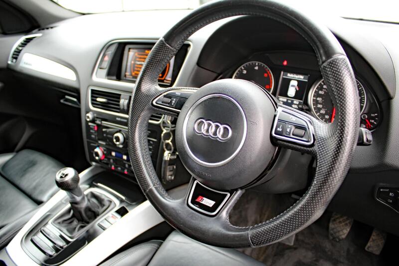 AUDI Q5 2.0 TDI S line 2014